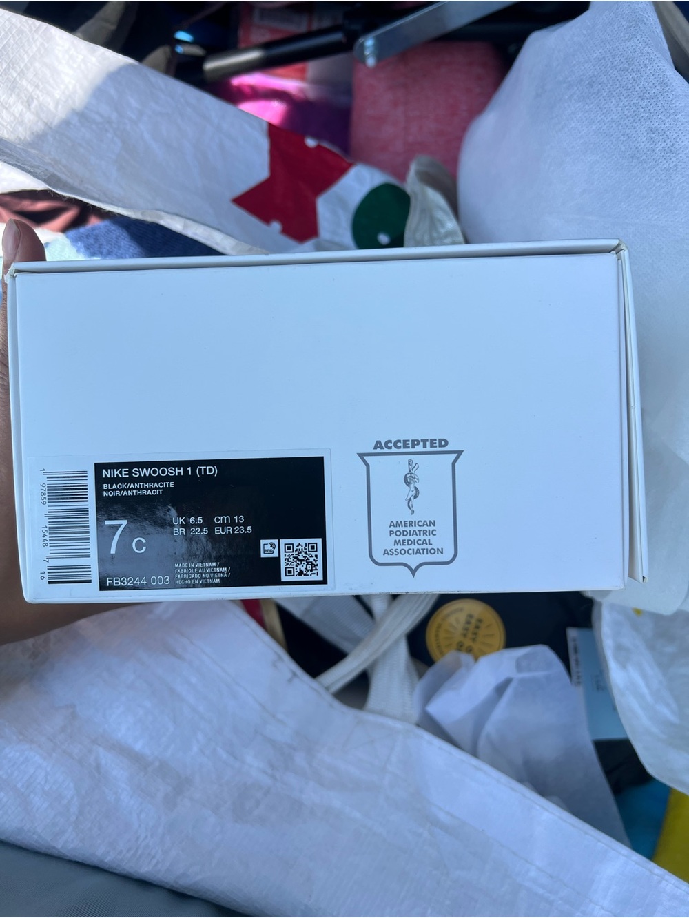 Nike Black Toddler Slip-On Trainers - Picture 3 of 3